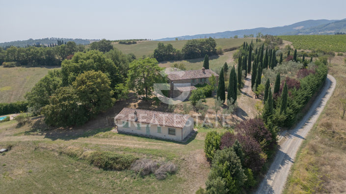 Image No.37-Maison de campagne de 6 chambres à vendre à San Casciano dei Bagni