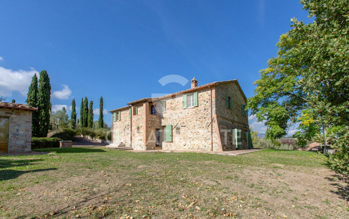 Image No.4-Maison de campagne de 6 chambres à vendre à San Casciano dei Bagni