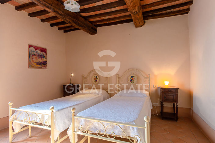 Image No.55-Maison de campagne de 6 chambres à vendre à San Casciano dei Bagni