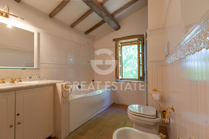 Image No.60-Maison de campagne de 6 chambres à vendre à San Casciano dei Bagni