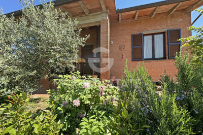 Maison de campagne de 3 chambres à vendre à Citta della Pieve