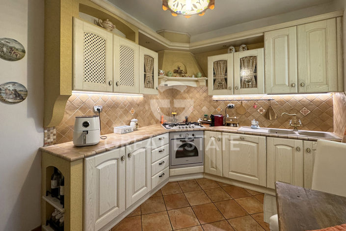 Image No.16-3 Bed Country House for sale