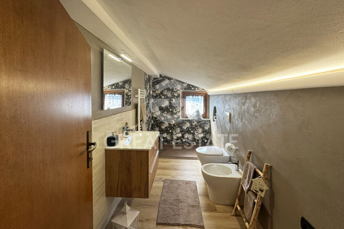 Image No.23-3 Bed Country House for sale