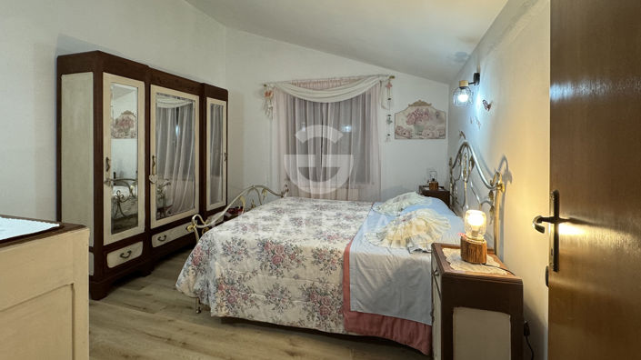 Image No.31-3 Bed Country House for sale