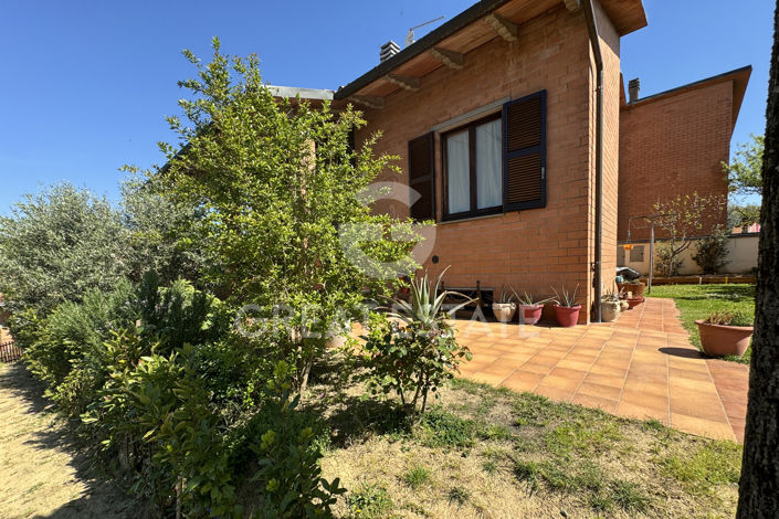 Image No.7-3 Bed Country House for sale