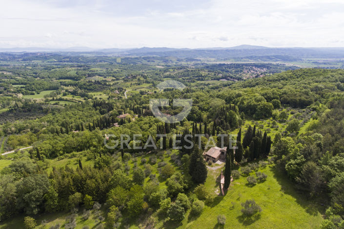 Image No.12-7 Bed Country House for sale