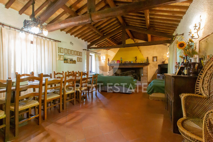 Image No.3-7 Bed Country House for sale