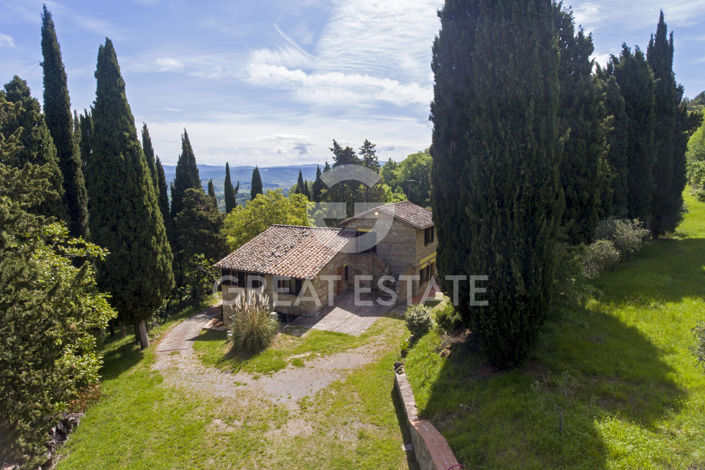 Image No.8-7 Bed Country House for sale