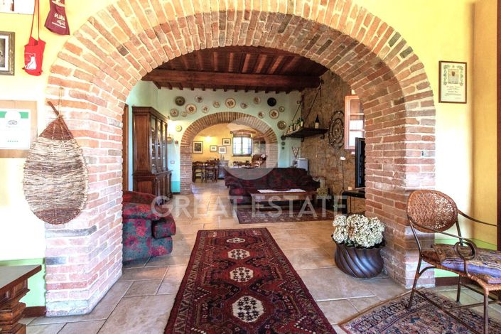 Image No.3-7 Bed Country House for sale