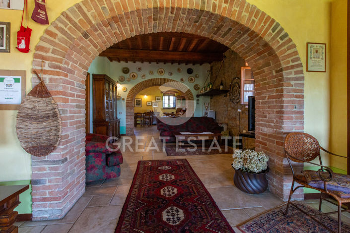 Image No.23-7 Bed Country House for sale