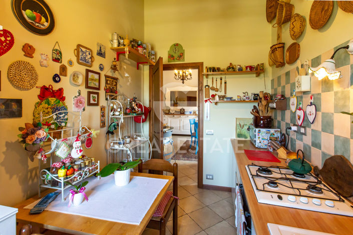 Image No.26-7 Bed Country House for sale