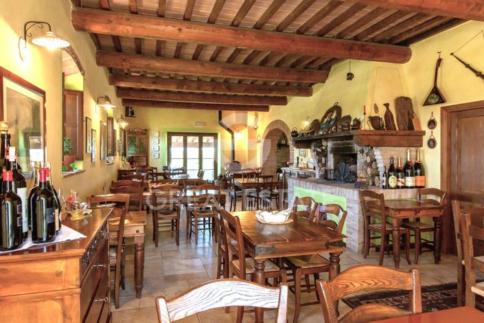 Image No.6-7 Bed Country House for sale