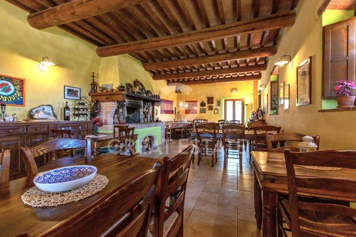 Image No.7-7 Bed Country House for sale