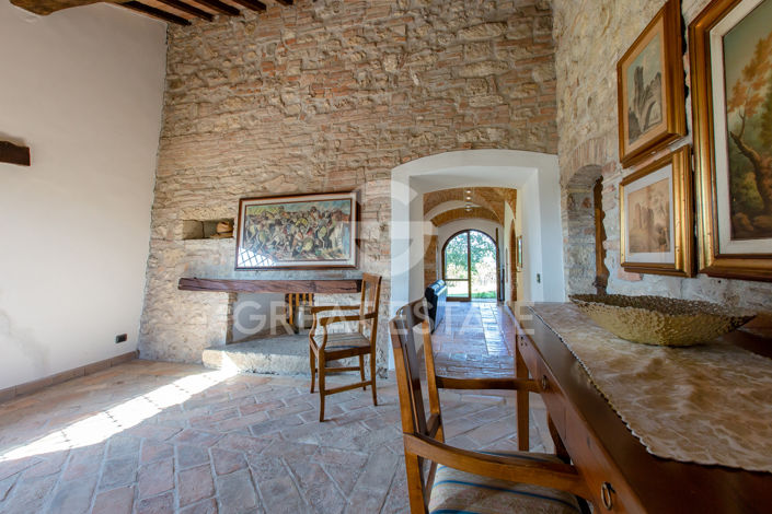 Image No.28-7 Bed Country House for sale