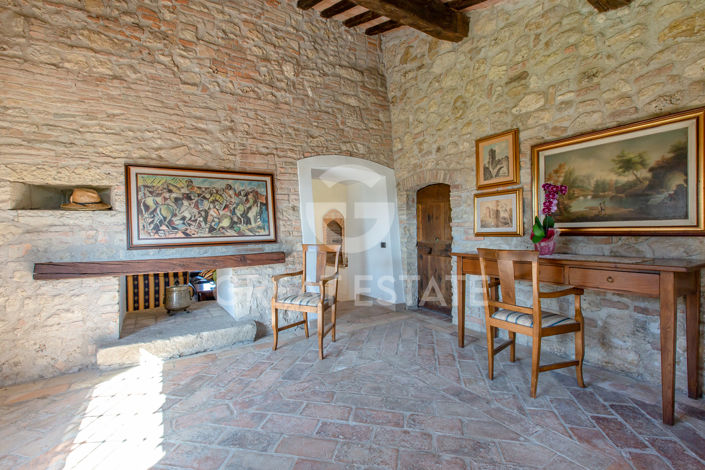 Image No.29-7 Bed Country House for sale