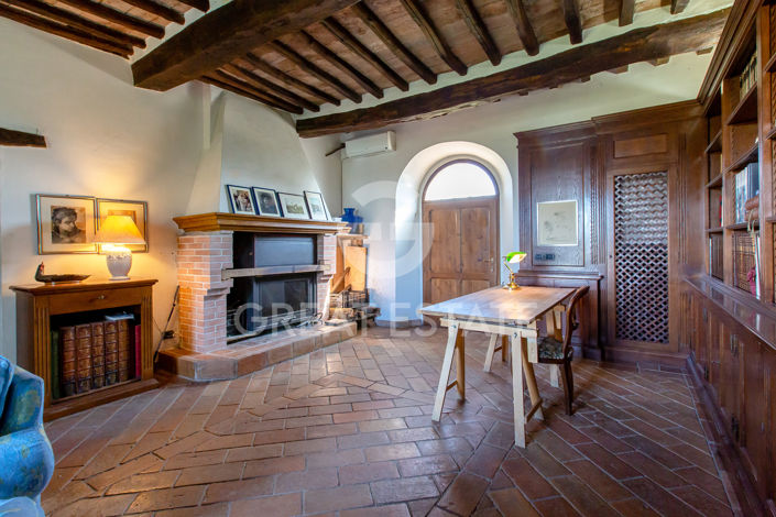 Image No.35-7 Bed Country House for sale