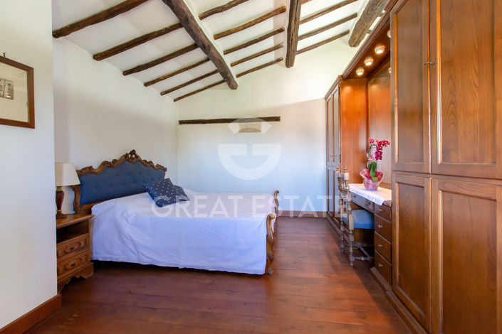 Image No.41-7 Bed Country House for sale