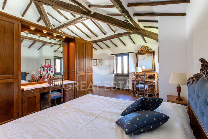 Image No.42-7 Bed Country House for sale