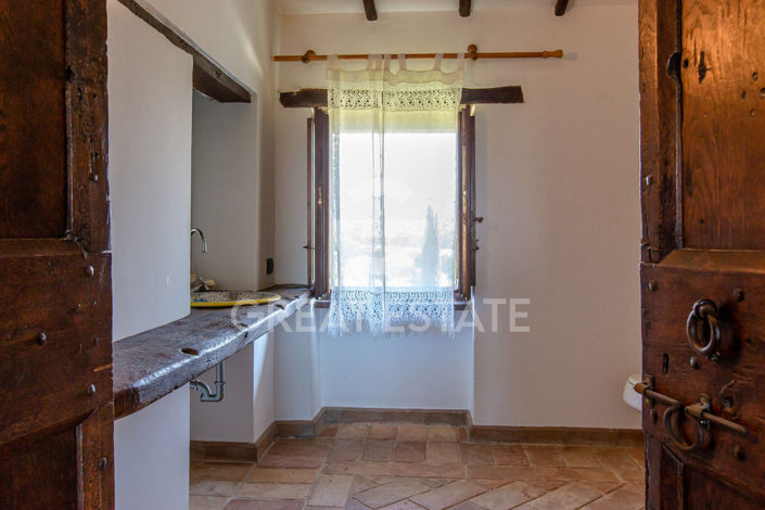 Image No.47-7 Bed Country House for sale