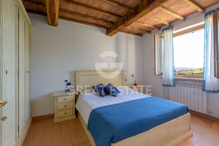 Image No.54-7 Bed Country House for sale