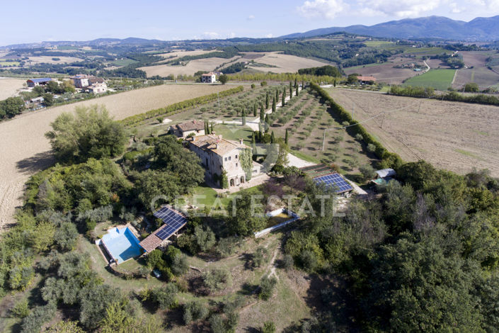 Image No.9-7 Bed Country House for sale