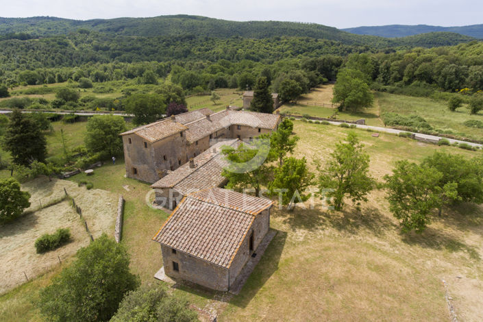 Image No.14-Maison de campagne de 9 chambres à vendre à Sovicille