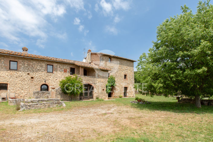 Image No.15-Maison de campagne de 9 chambres à vendre à Sovicille