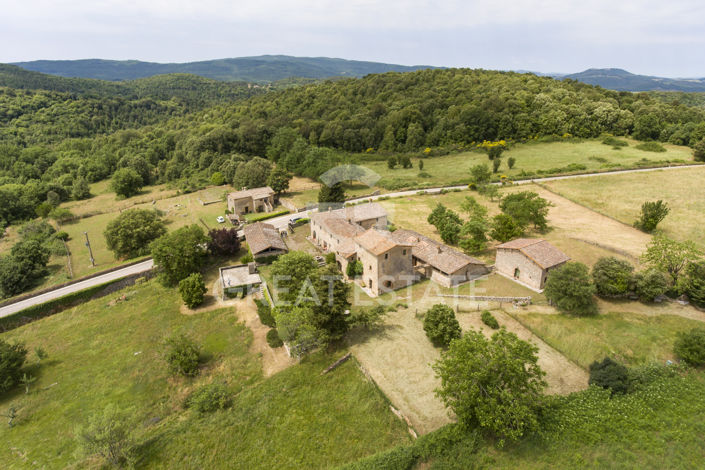 Image No.10-Maison de campagne de 9 chambres à vendre à Sovicille
