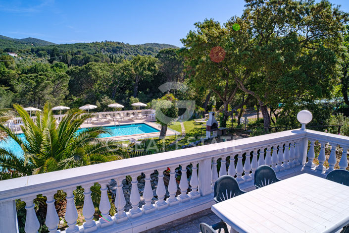 Image No.25-13 Bed Country House for sale