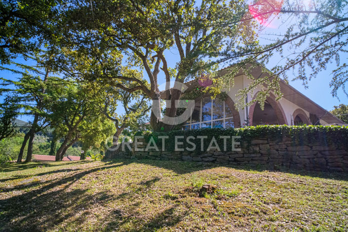 Image No.32-13 Bed Country House for sale