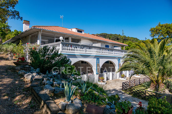 Image No.42-13 Bed Country House for sale