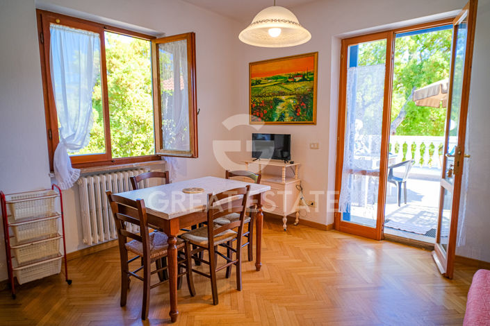 Image No.45-13 Bed Country House for sale