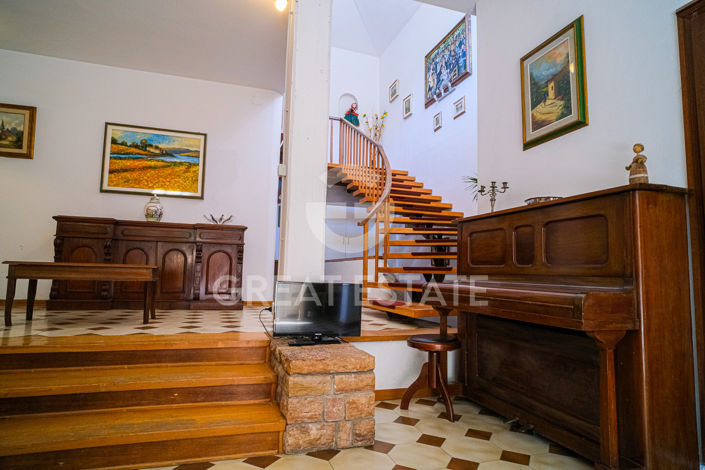 Image No.53-13 Bed Country House for sale