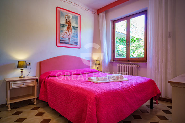 Image No.7-13 Bed Country House for sale