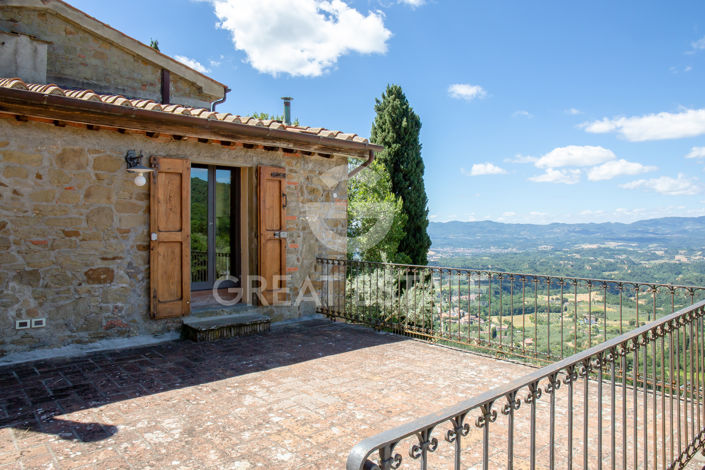 Image No.11-6 Bed Country House for sale