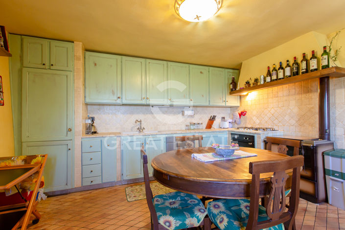 Image No.27-6 Bed Country House for sale