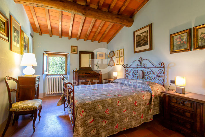 Image No.33-6 Bed Country House for sale