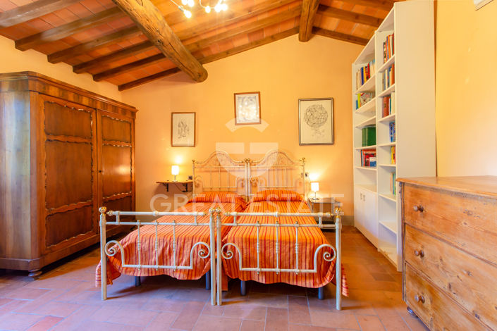 Image No.34-6 Bed Country House for sale