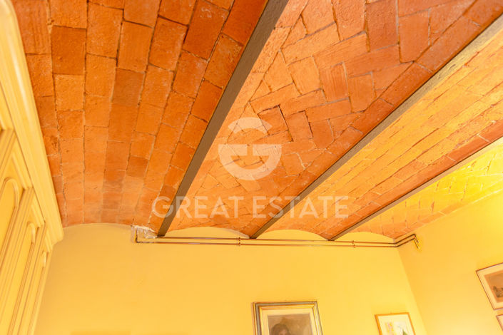 Image No.58-6 Bed Country House for sale