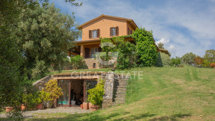 Image No.17-4 Bed Country House for sale