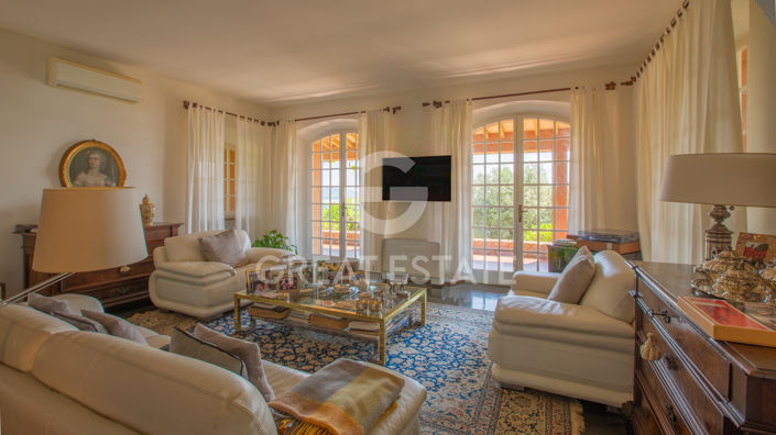 Image No.3-4 Bed Country House for sale