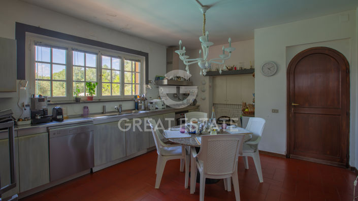 Image No.30-4 Bed Country House for sale