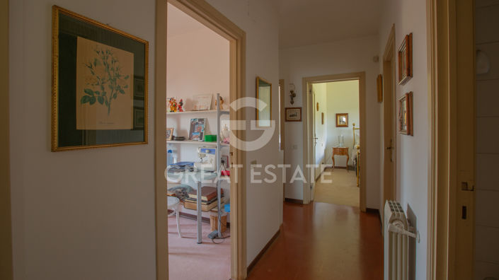 Image No.35-4 Bed Country House for sale