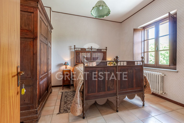 Image No.42-17 Bed Country House for sale