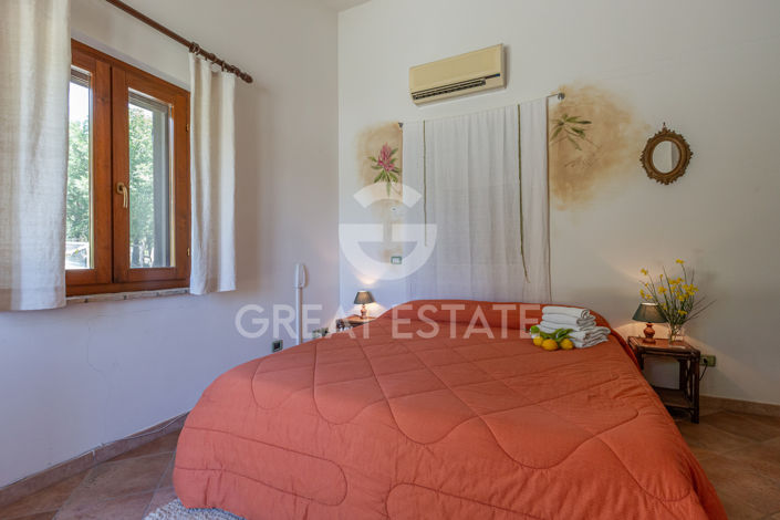 Image No.48-17 Bed Country House for sale