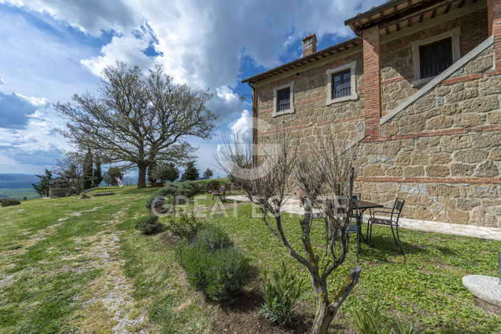 Image No.16-9 Bed Country House for sale