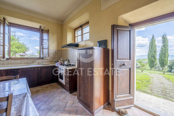 Image No.30-9 Bed Country House for sale