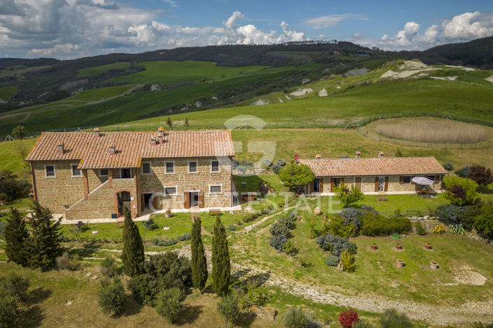 Image No.4-9 Bed Country House for sale