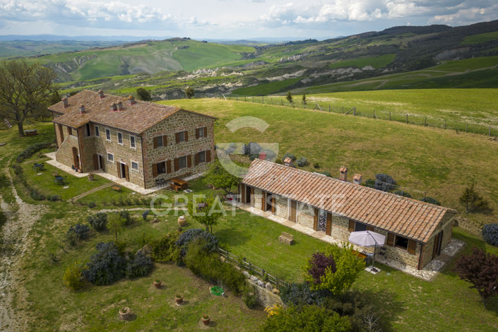 Image No.5-9 Bed Country House for sale