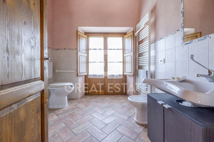 Image No.43-9 Bed Country House for sale